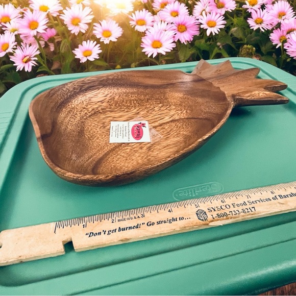 Kamani Wood Wooden Pineapple Tray – Made in the USA - Picture 5 of 9